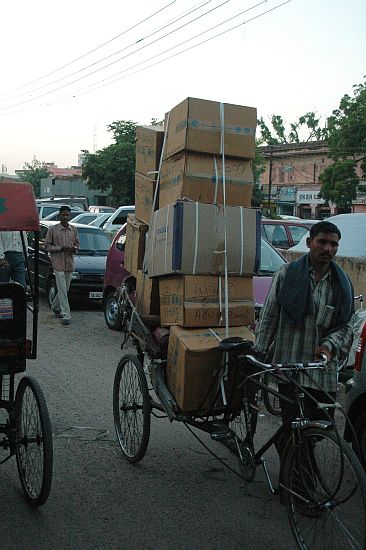 indian_worker02.jpg